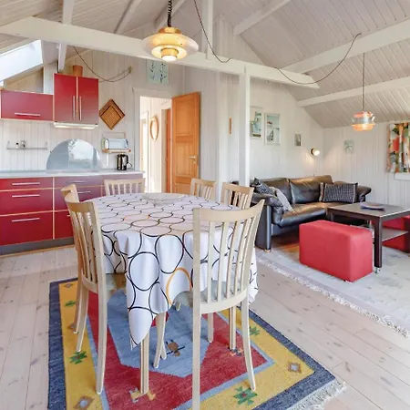 Three-bedroom In Brenderup Fyn Casa de Férias *