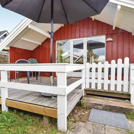 Three-bedroom In Brenderup Fyn Casa de Férias