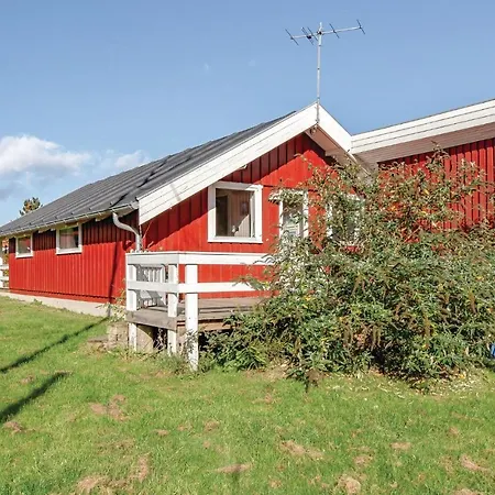 Casa de Férias Three-bedroom In Brenderup Fyn
